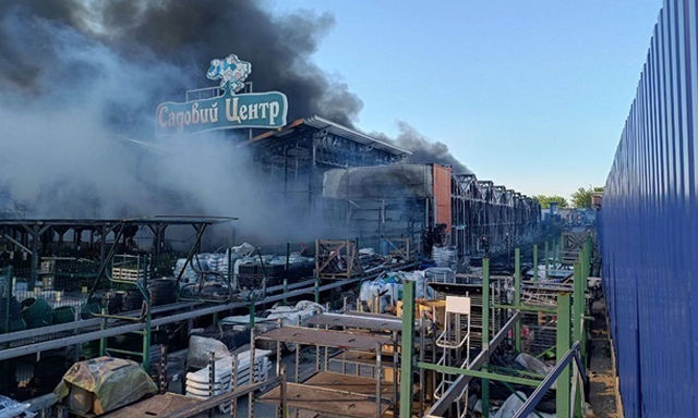 Число жертв российского авиаудара по гипермаркету «Эпицентр» выросло до 18