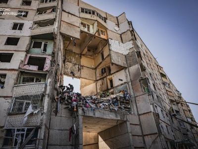 В доме, частично разрушенном российской авиабомбой, снесут 2-3 подъезда