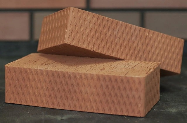 Рядовой керамический кирпич – особенности и технология производства