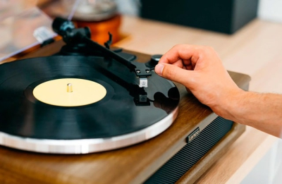 Програвачі вінілу Lenco – подаруйте друге життя композиціям з минулого