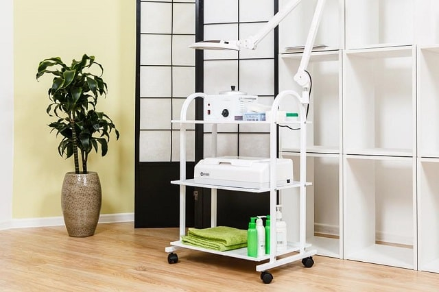 Тележки косметолога — что за изделия и зачем они нужны?