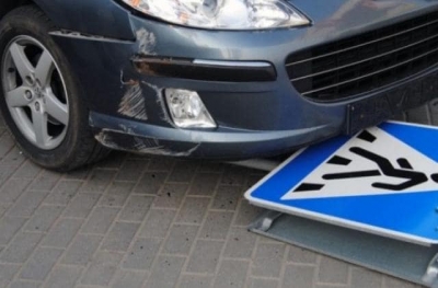 Водитель сбил пешехода, а после – скрылся