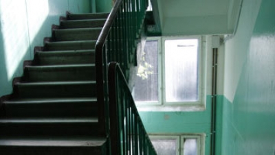 Харьковчане начали утеплять подъезды