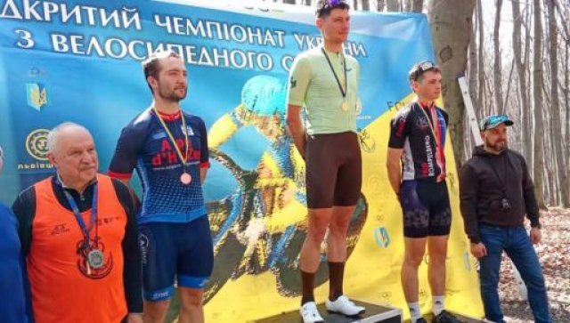 Харьковские велосипедисты привезли с соревнований во Львове 4 медали