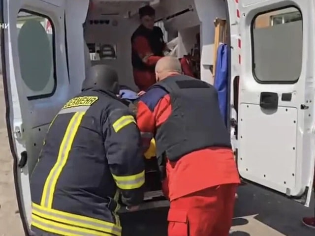 Две женщины пострадали во время авиаудара российских войск