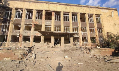 Ночью оккупанты сбросили на здание горсовета в Купянске 250-килограммовую бомбу