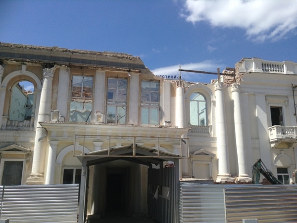Реконструкция Харьковской филармонии продолжается