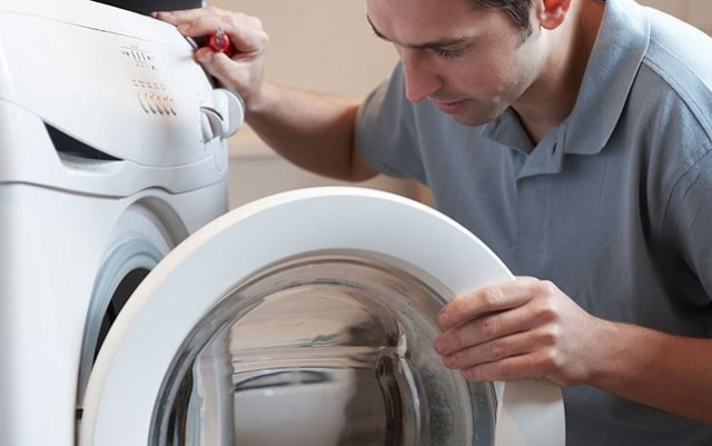 Стиральная машина не набирает воду: причины, что делать