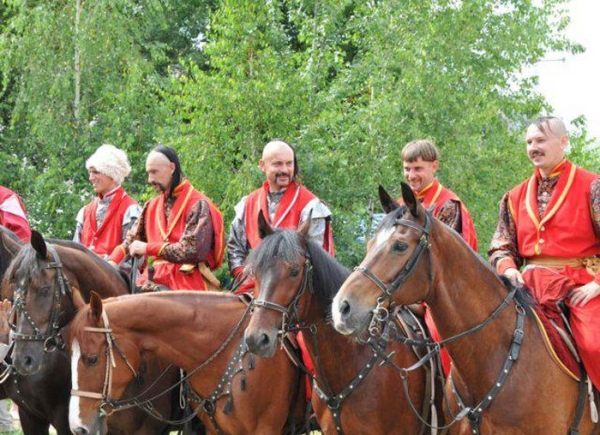 В Харькове отмечают День украинского казачества