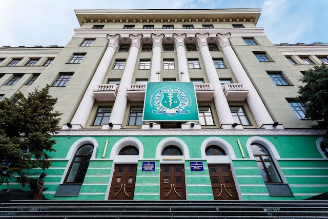 Харьковский медуниверситет примет участие в программе подготовки будущих студентов