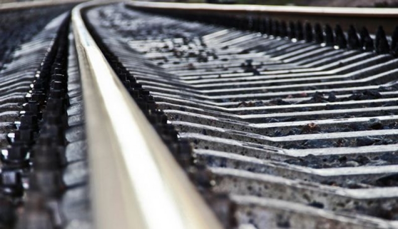 Двое людей попали под колеса поездов в Харькове