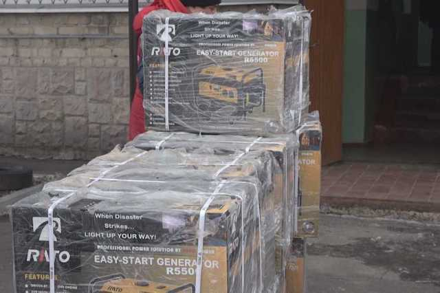 Лозовской громаде передали средства обогрева - генераторы, буржуйки, конвекторы