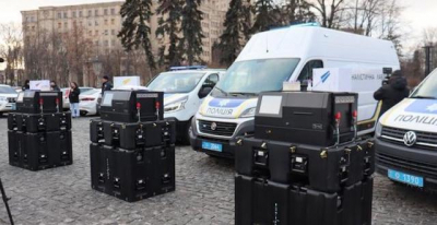 Миллиардер из США подарил полицейским Харьковщины ДНК-лаборатории