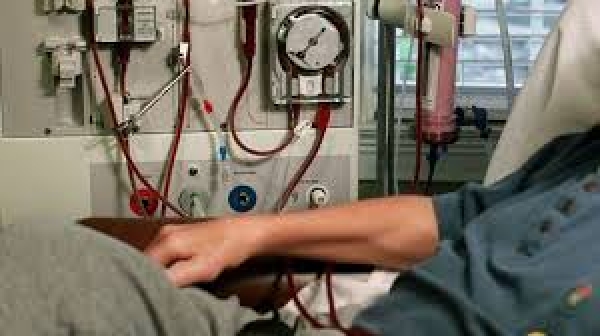 Харьковчане потребовали лечить их качественно