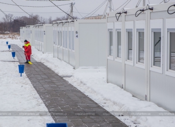 Жителям модульного поселка обеспечивают комфорт