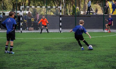 В Песочинской громаде открыли современное поле для мини-футбола