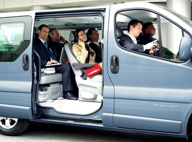 Как организовать развозку сотрудников и в каких случаях это подойдет