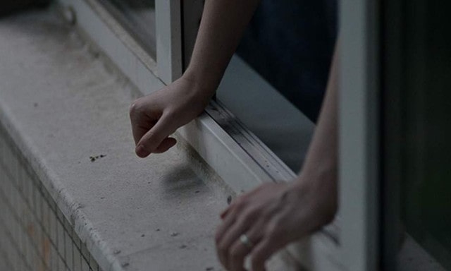 Многодетная мать из Лозовой покончила с собой