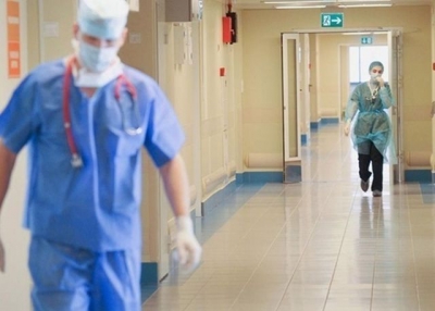 Только два интерна остались работать с больными коронавирусом в чернобыльской больнице