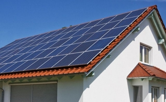 Сонячні панелі: що це таке, особливості, як працює