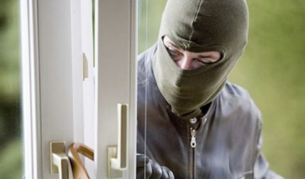 Подельник и двое подростков совершали кражи