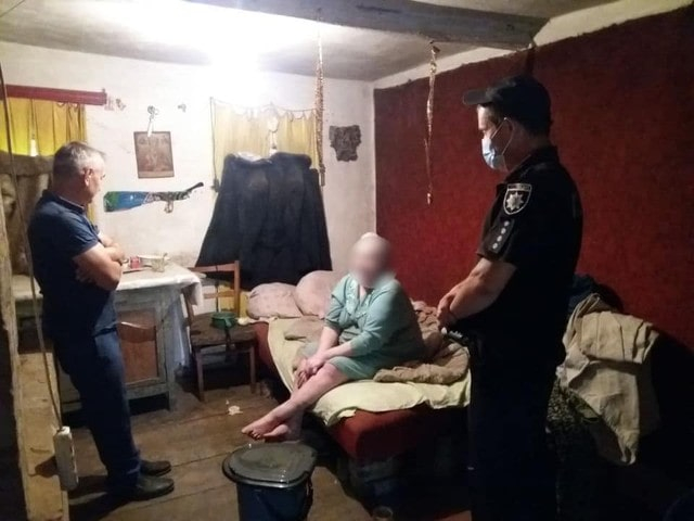 Жительницу села Мосьпанова спасли от голодной смерти местные жители и полицейские