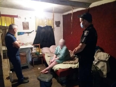 Жительницу села Мосьпанова спасли от голодной смерти местные жители и полицейские