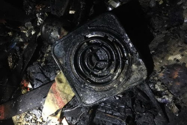 Во время пожара в высотном доме погибли двое мужчин (видео)