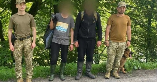 После 2-недельного путешествия по Карпатам пограничники задержали жителей Харьковщины
