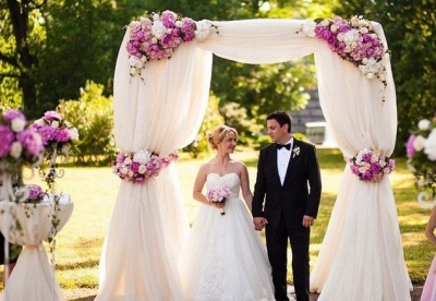 Харьковчанам предлагают провести брачную церемонию в парке