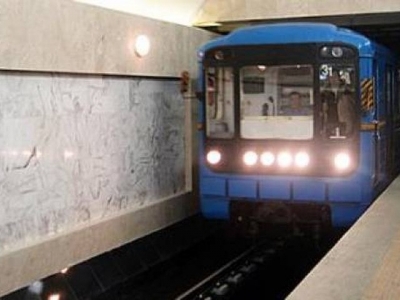 ЧП в метрополитене – поезд остановился в тоннеле