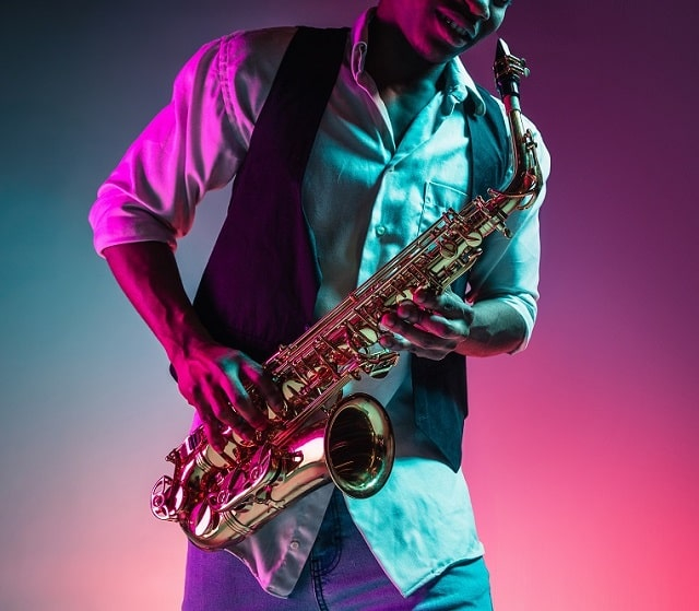 Что подарить саксофонисту: советы от «Пати на Хате»