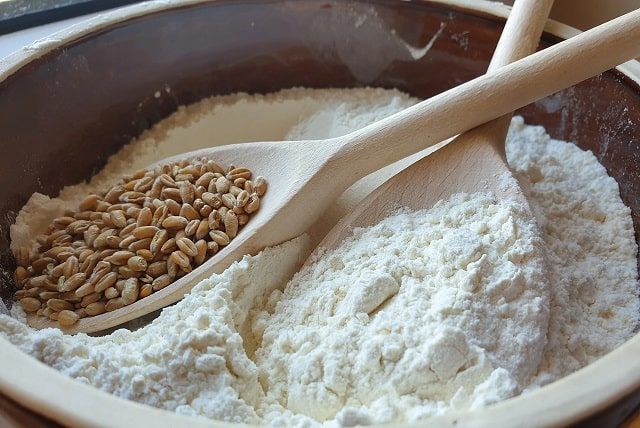 Мука для пиццы: в чем отличие от обычной