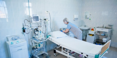 В Змиеве скончался врач, заразившийся коронавирусом – началось расследование