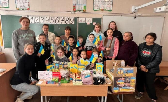 Волонтеры Андреевского лицея собрали на нужды ВСУ почти 300 тысяч гривен