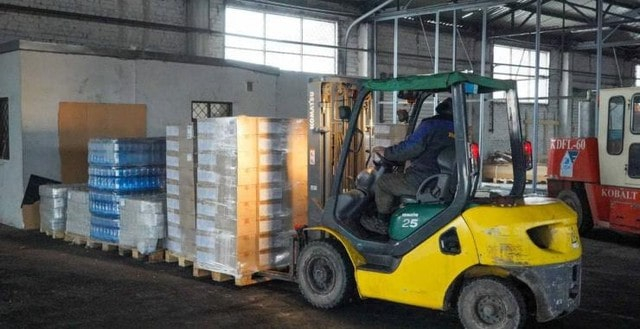 В Харькове приступили к работе логистические центры гуманитарной помощи