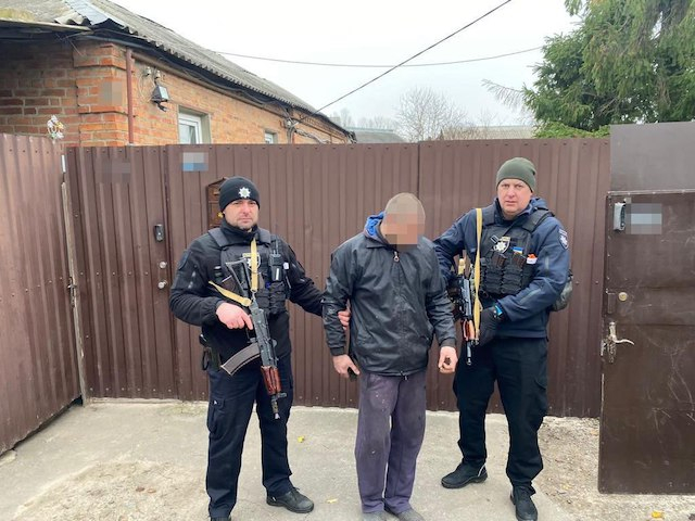 Дома у жителя Харькова нашли наркотики, оружие и гранаты