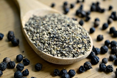 Самая известная специя в мире: история и свойства черного перца