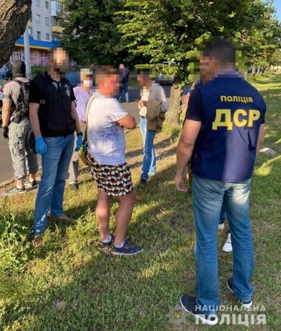 Правоохранители задержали продавца тротила