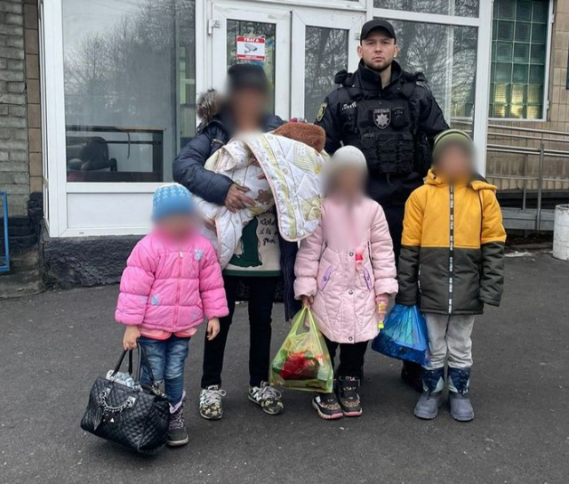 В поселке Безлюдовка полиция взялась за семейного насильника