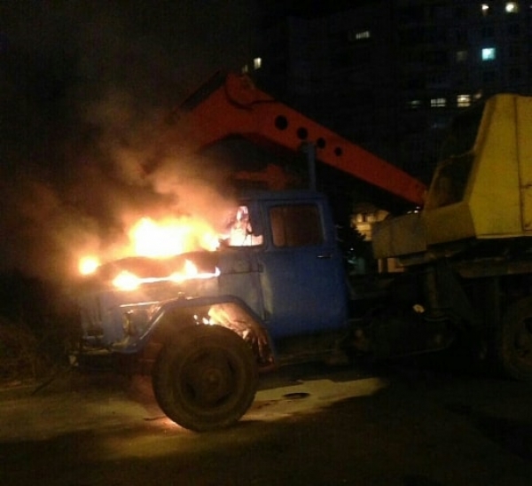 Очередной автомобиль сожгли в Харькове