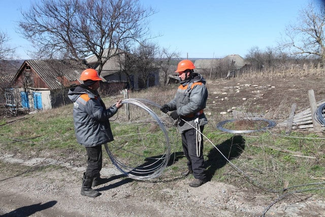 В село Байрак вернули электроэнергию - света не было больше года