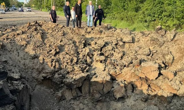 Россияне атаковали Харьков дронами и баллистикой – среди пострадавших есть дети