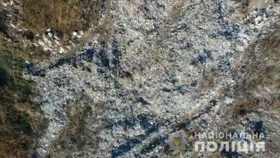 Коммунальное предприятие 10 лет загрязняло землю мусором и отходами