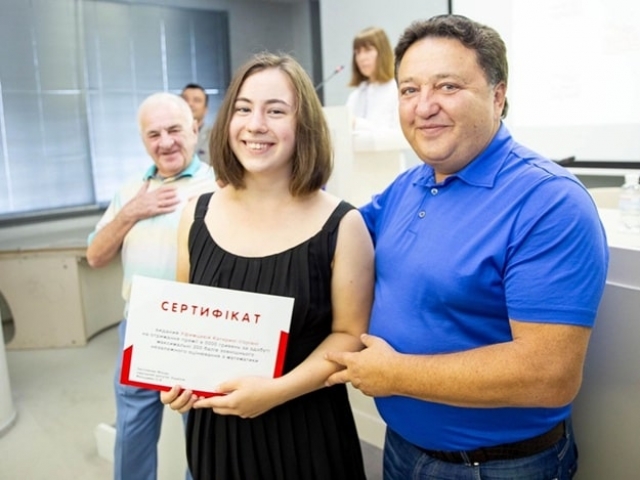 Премия Фельдмана отличившимся выпускникам станет ежегодной