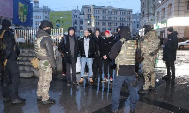 В Харькове задержаны подростки, которые намеревались устроить драку в центре города