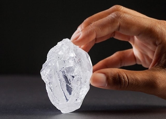 Как отличить бриллиант от подделки: знакомимся с аналогами