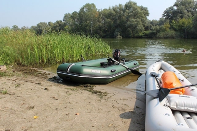 Надувная лодка для рыбалки: как выбрать, полезные советы