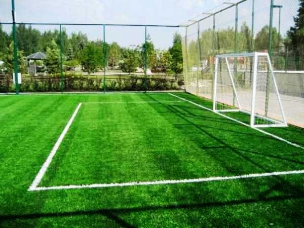 В гимназии №65 открыли новый стадион