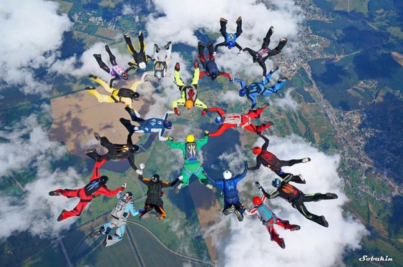 В небе над Харьковом установили рекорд Украины (видео)